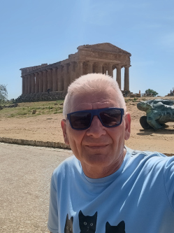 Ferenc, 62 �ves t�rskeres� f�rfi, Szic�lia