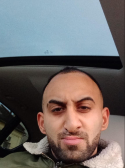 Martin, 31 �ves t�rskeres� f�rfi, Orosh�za