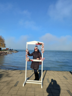 Csilla, 58 �ves t�rskeres� n�, P�pa