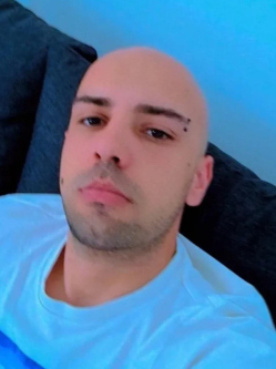 Vince, 26 �ves t�rskeres� f�rfi, Szombathely