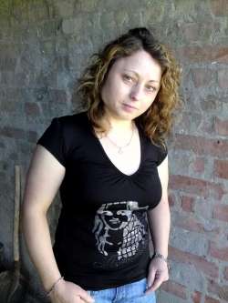 Judit, 47 �ves t�rskeres� n�, Gy�ngy�s