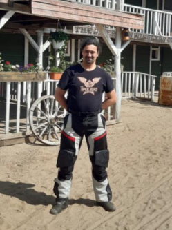 L�szl�, 46 �ves t�rskeres� f�rfi, Gy�r