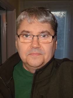 Zolt�n, 65 �ves etesi t�rskeres� f�rfi