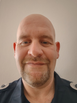Ferenc, 45 �ves t�rskeres� f�rfi, Bajororsz�g