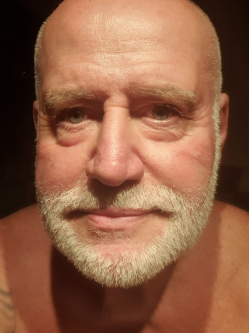 Feri, 61 �ves t�rskeres� f�rfi, Szada