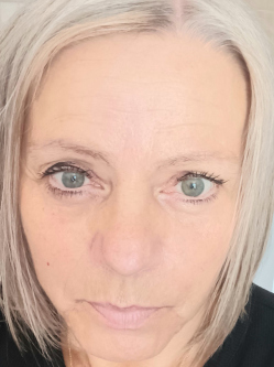 Krisztina, 58 �ves t�rskeres� n�, Budapest