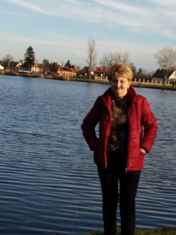 Marg�, 61 �ves t�rskeres� n�, J�szap�ti