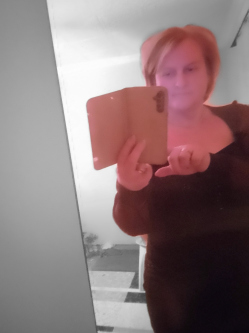 Anita, 46 �ves t�rskeres� n�, Tiszabezd�d