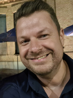 Tam�s, 44 �ves t�rskeres� f�rfi, B�k�scsaba