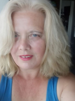 T�nde, 60 �ves t�rskeres� n�, Domb�v�r