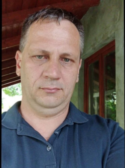Endre, 47 �ves t�rskeres� f�rfi, Derekegyh�z