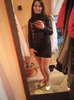 Timi, 33 �ves t�rskeres� n�, Ny�radony