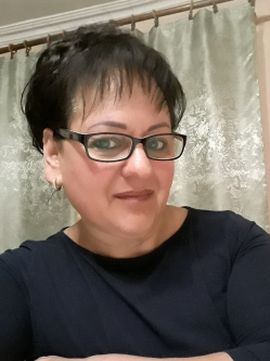 Iza, 55 �ves t�rskeres� n�, Kalocsa