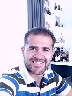 Laci, 36 �ves t�rskeres� f�rfi, Eger