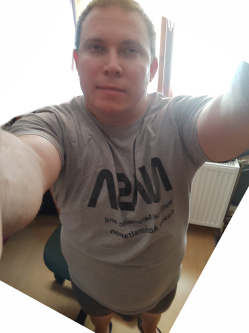 Ricsi, 35 �ves t�rskeres� f�rfi, Kisb�gyon