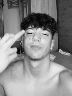 Peter, 21 éves társkereső férfi, Nagyvázsony