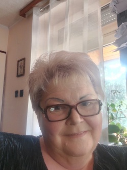 Judit, 64 �ves abas�ri  t�rskeres� n�