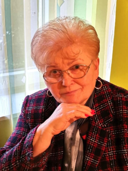 Lia, 67 �ves t�rskeres� n�, Kunszentm�rton