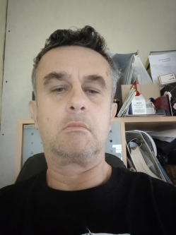 L�szl�, 55 �ves t�rskeres� f�rfi, P�cs
