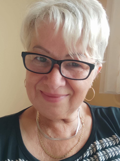 N�ra, 67 �ves t�rskeres� n�, Gy�rv�r