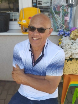 Zoli, 63 �ves tiszaf�ldv�ri t�rskeres� f�rfi