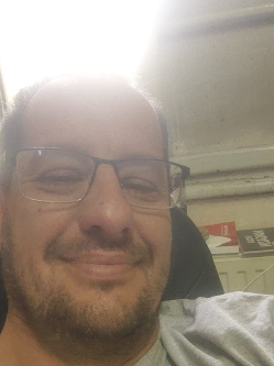 P�ter, 47 �ves t�rskeres� f�rfi, K�szeg