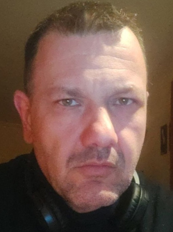 Tam�s, 49 �ves t�rskeres� f�rfi, Gy�r