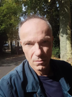 Tibor, 58 �ves t�rskeres� f�rfi, Szeksz�rd
