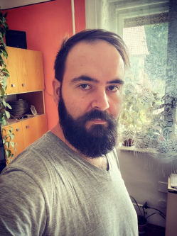 Andr�s, 34 �ves t�rskeres� f�rfi, Kocsord