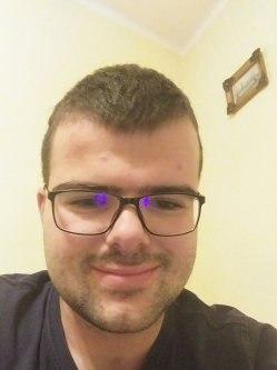 B�lint, 20 �ves salg�tarj�ni t�rskeres� f�rfi