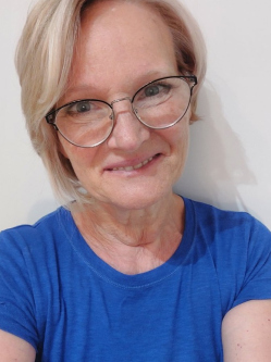 Erika, 68 �ves t�rskeres� n�, F�t