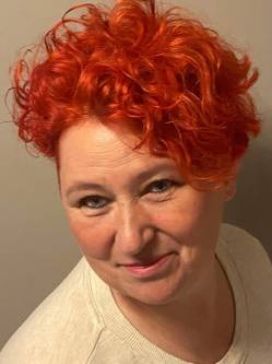 Gabriella, 50 �ves t�rskeres� n�, Bicske