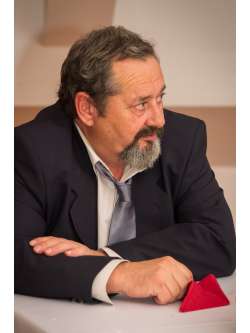 Csaba, 64 �ves t�rskeres� f�rfi, Asz�d