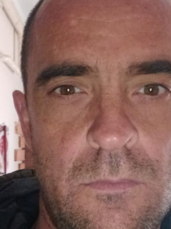 Zsolt, 48 �ves t�rskeres� f�rfi, Kakucs