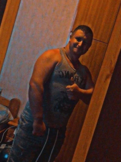 M�rk, 29 �ves t�rskeres� f�rfi, Ger�nyes