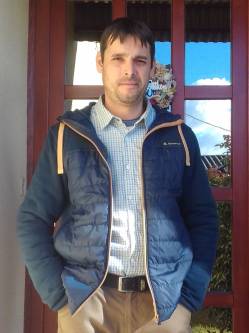 G�bor, 43 �ves t�rskeres� f�rfi, Baja