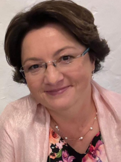 M�ria, 49 �ves t�rskeres� n�, Budapest