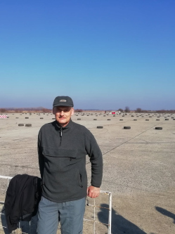 Csaba, 62 �ves t�rskeres� f�rfi, Eger