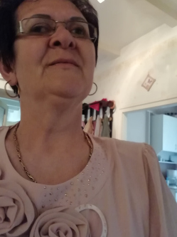 Marcsika, 65 �ves t�rskeres� n�, Szentes