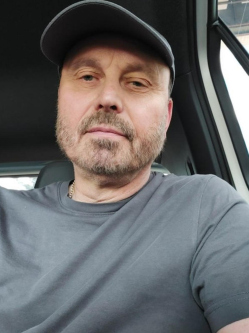 Tivadar, 53 �ves miskolci t�rskeres� f�rfi