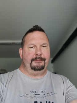 Norbert, 49 �ves t�rskeres� f�rfi, Kiszombor