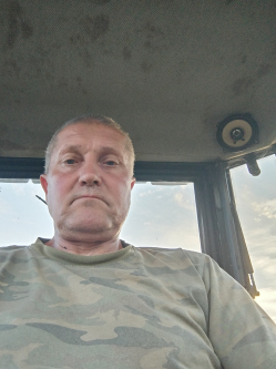 J�zsef, 64 �ves t�rskeres� f�rfi, Kisk�re