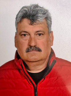 Istv�n, 58 �ves t�rskeres� f�rfi, Tiszaf�red