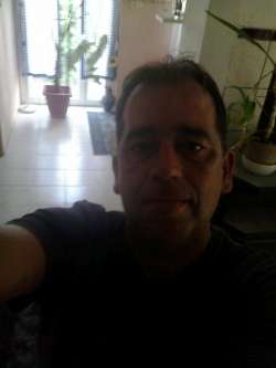 Gyulus, 51 �ves mak�i t�rskeres� f�rfi