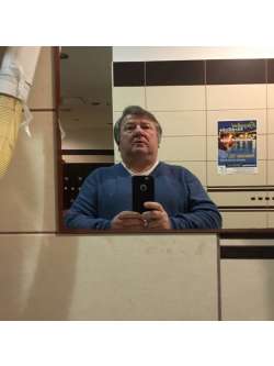 Istvan, 73 �ves t�rskeres� f�rfi, Ny�regyh�za