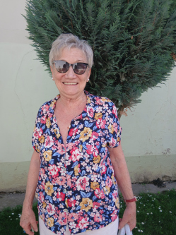S�ra, 76 �ves t�rskeres� n�, Szentes