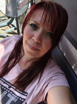 Henrietta, 37 �ves t�rskeres� n�, Marcalt�