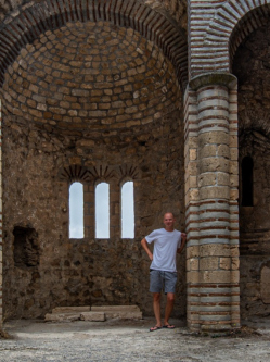 J�zsef, 43 �ves t�rskeres� f�rfi, V�rpalota