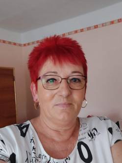 Mancika, 60 �ves t�rskeres� n�, F�l�pjakab