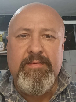 Misi, 48 �ves t�rskeres� f�rfi, Dunaf�ldv�r